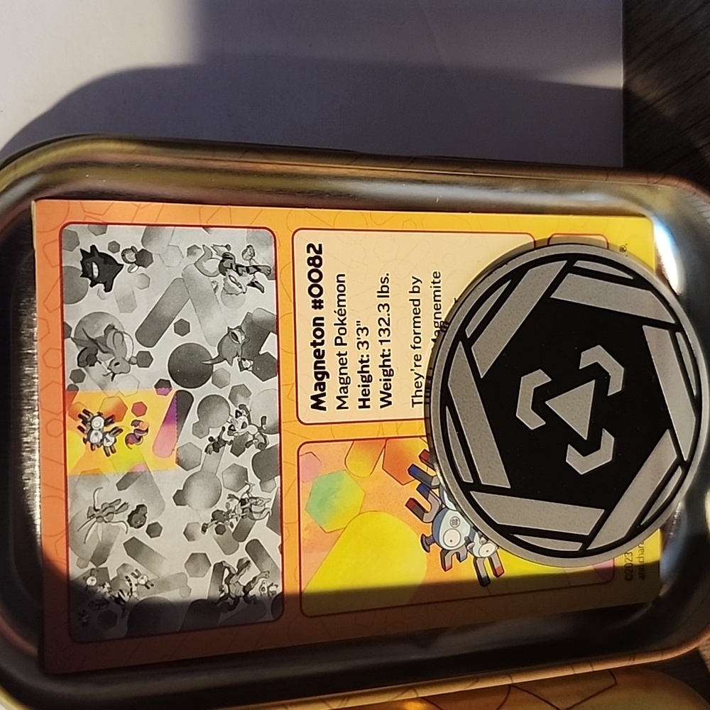 Pokemon Gold Magneton  Trading Card Tin - Picture 2 of 2
